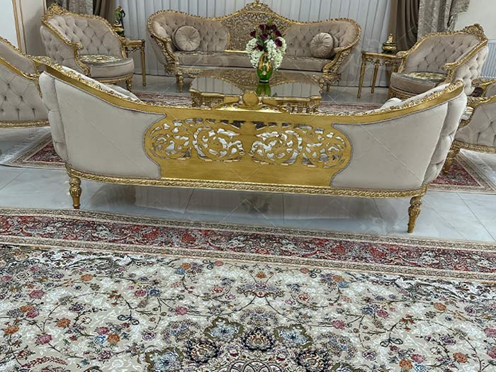 خرید مشتری سرویس چوب مدل ورساچه سلطنتی مبل طلایی هشت نفره